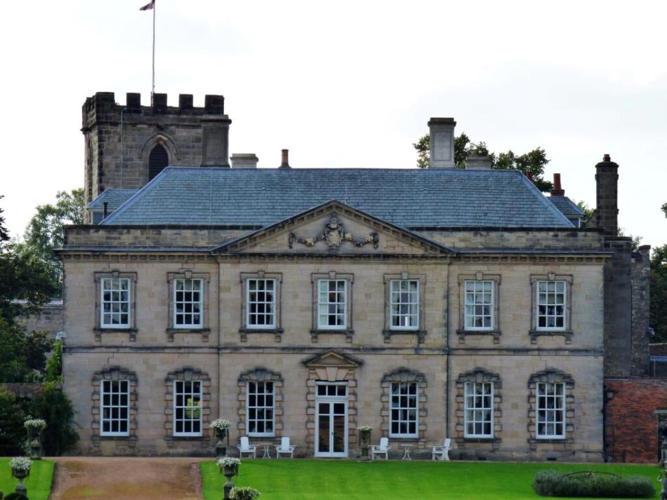 Melbourne Hall Crow Park in Derbyshire